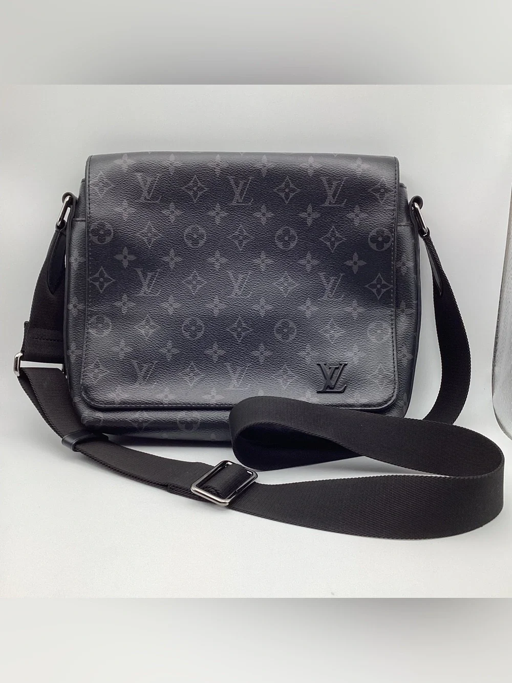 Louis Vuitton District PM NM Monogram Eclipse Messenger Bag M44000
